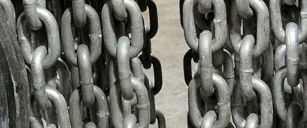 Links of Solid Metal Lead to Strength, Speed and Stability