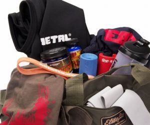 20 Items You Need in Your Gym Bag to be Stronger
