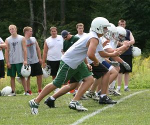 Study of Retirees Links Youth Football to Brain Problems