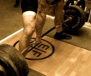 How I Added 100 Pounds to my Deadlift in 10 Months