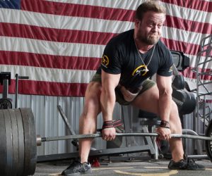 DAILY MOVEMENT - Chain Knee Raise