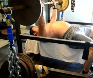 Dynamic Bench Press with Bands & Chains (Set-Up)