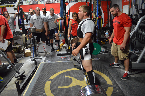 chad-aichs-deadlift-aggression-PLExp-090214