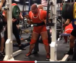 IMPRESSIVE Raw Squats 