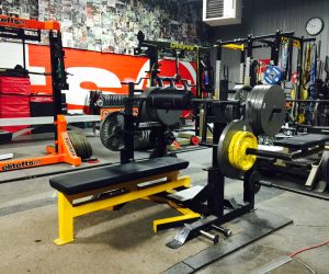 DAILY MOVEMENT - Rackable Cambered Bar into 1/2 Foam Roller vs Chain