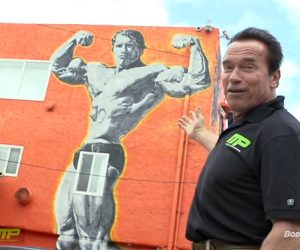Schwarzenegger Guides a Tour of Venice Beach