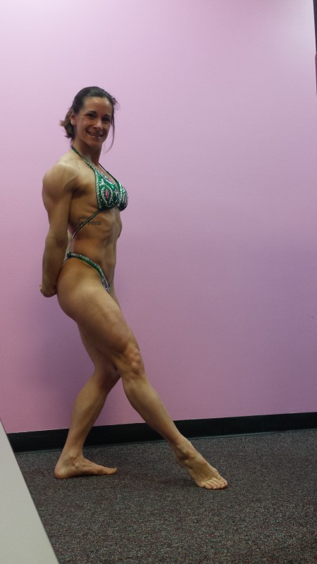 julia 6 weeks out tricep