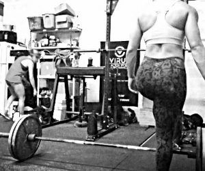 Sumo deadlifts