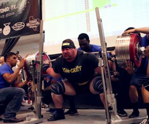 WATCH: Blaine Sumner's 1069-pound Single-Ply Squat for New American Record