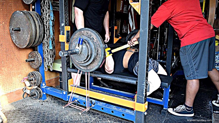 Max Effort Upper: 1 Board Press vs Chains - PR [VIDEO]