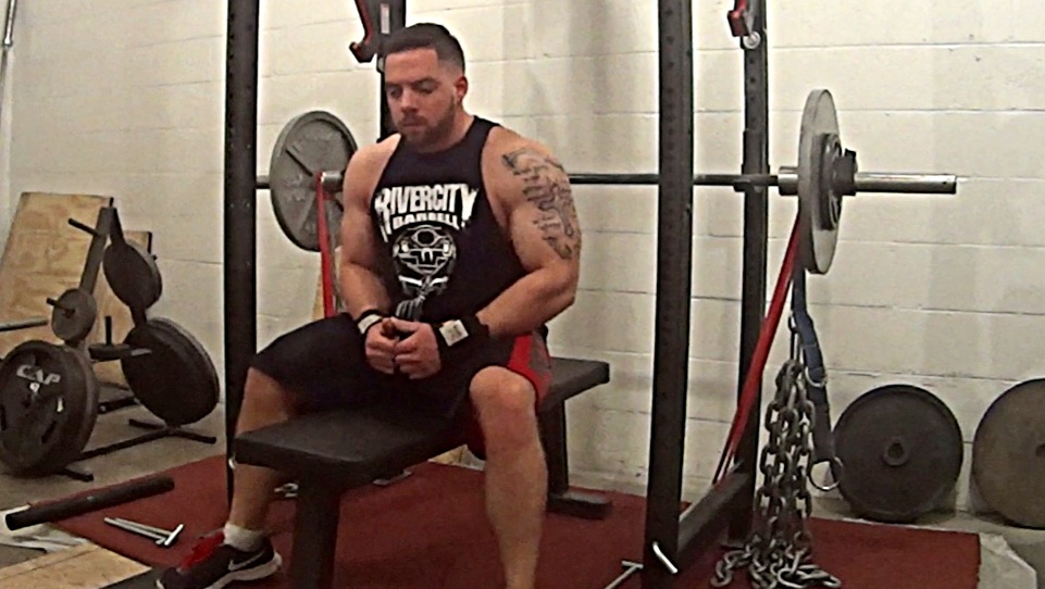 Speed Bench vs Doubled Mini Bands & 4 Chains (Video)