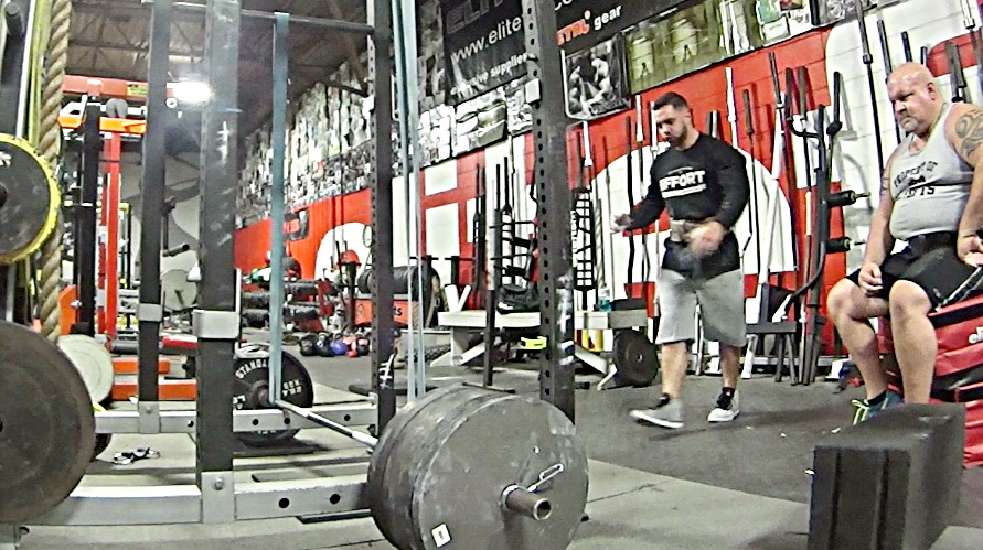 Reverse Band Deadlifts up to 675x1 / Last Max Effort Session before Meet (Video)