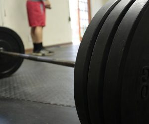 Teen Uses Barbells to Beat Anorexia