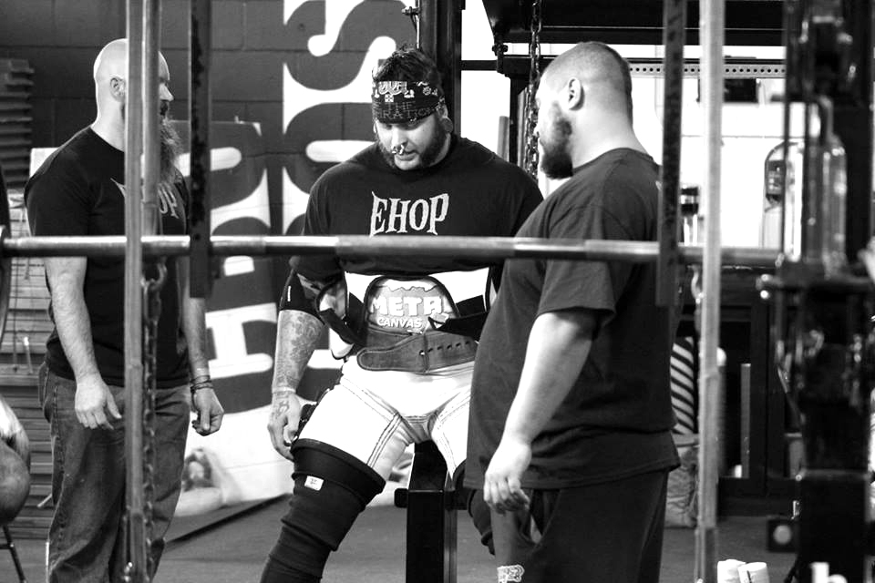 1015lb Squat Straps down *Video