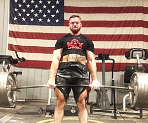 Raw Deadlifts up to 600lbs / Farmer's Walks (Video)