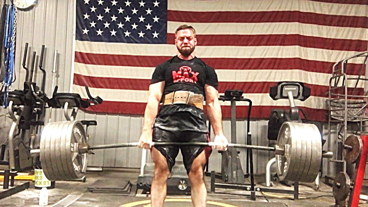 Raw Deadlifts up to 600lbs / Farmer's Walks (Video)