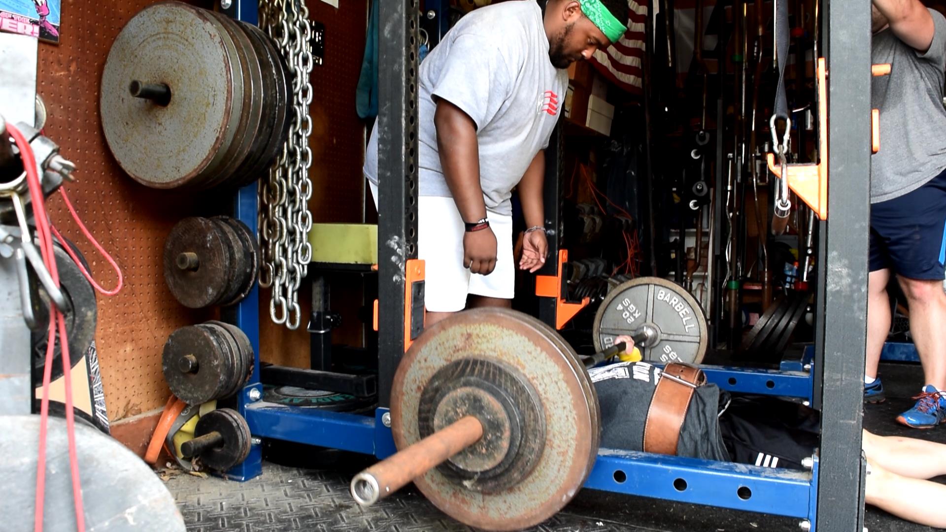 Max Effort Upper: Axle Bar Floor Press vs Chains - PR! [VIDEO]