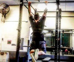 DAILY MOVEMENT - Band Assisted Pull Ups