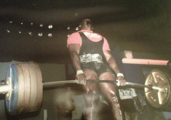 steve goggins 947 deadlift 