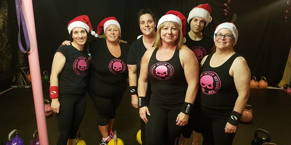 Outlaws Crank Out The Christmas Kettlebell Compound Challenge!