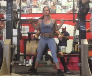Box squat - pause or touch-and-go?