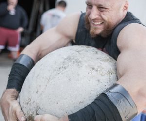 Tacky and Tactics: 10 Tips to Win Your Strongman/Strongwoman Pro Card