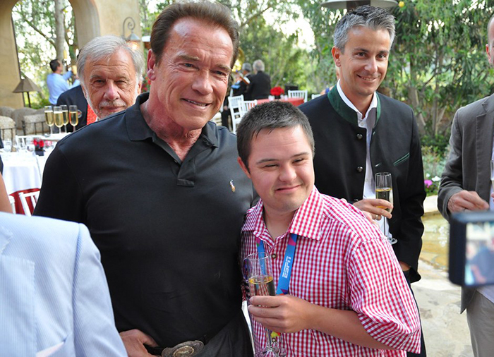 Fan Attacks Arnold Schwarzenegger with Drop-Kick