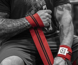 WATCH: Dave Tate's Definitive Guide for Wrapping Wrists