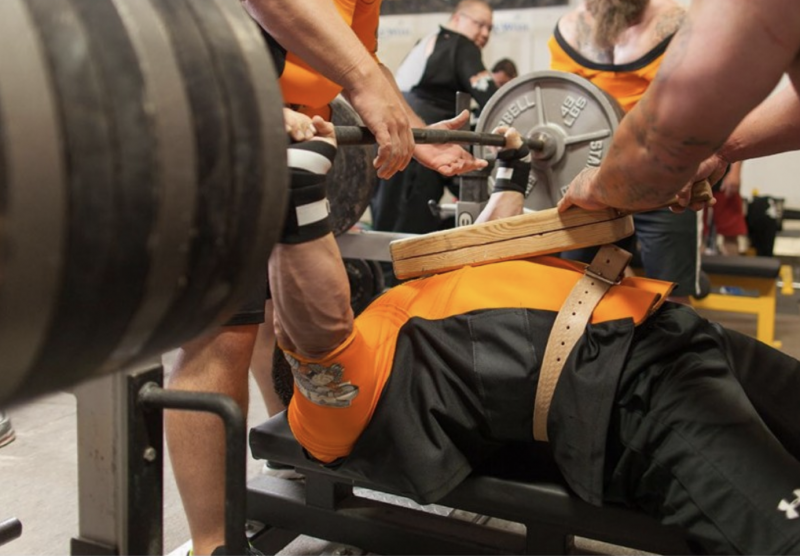 Weight belt for bench press discount